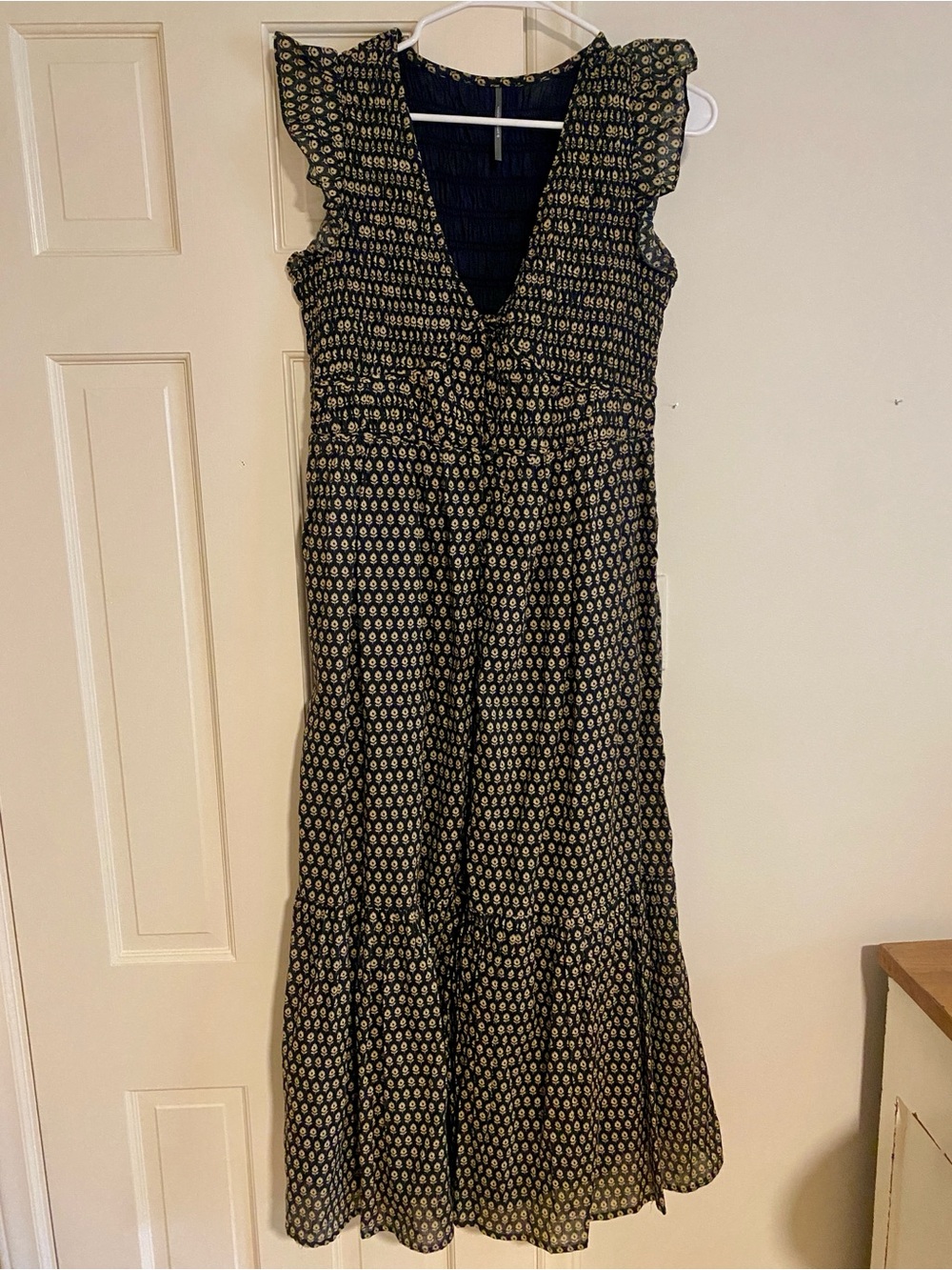 Sleeveless Black and Cream Patterned Maxi Dress